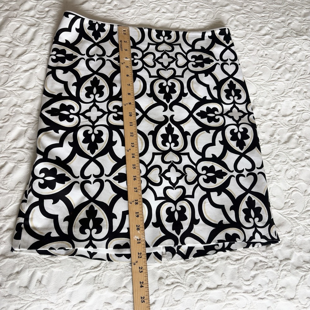 White House Black Market Skirt 12 Black White Geometric Office Banker Career - Picture 8 of 10
